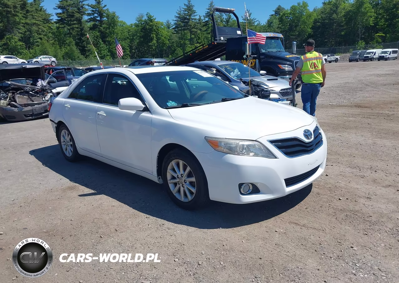 2011 Toyota Camry Xle – zdjęcie 1 z 14