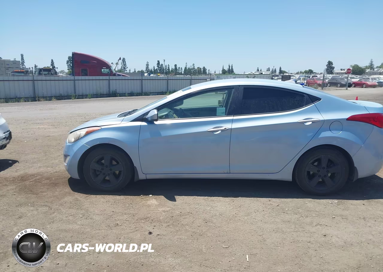 2013 Hyundai Elantra Gls VIN:KMHDH4AE4DU806736 - 14