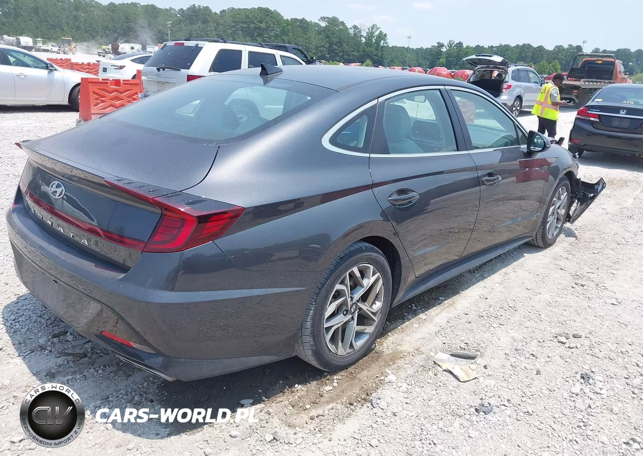 2021 Hyundai Sonata Sel VIN:5NPEL4JA2MH114425 - 4