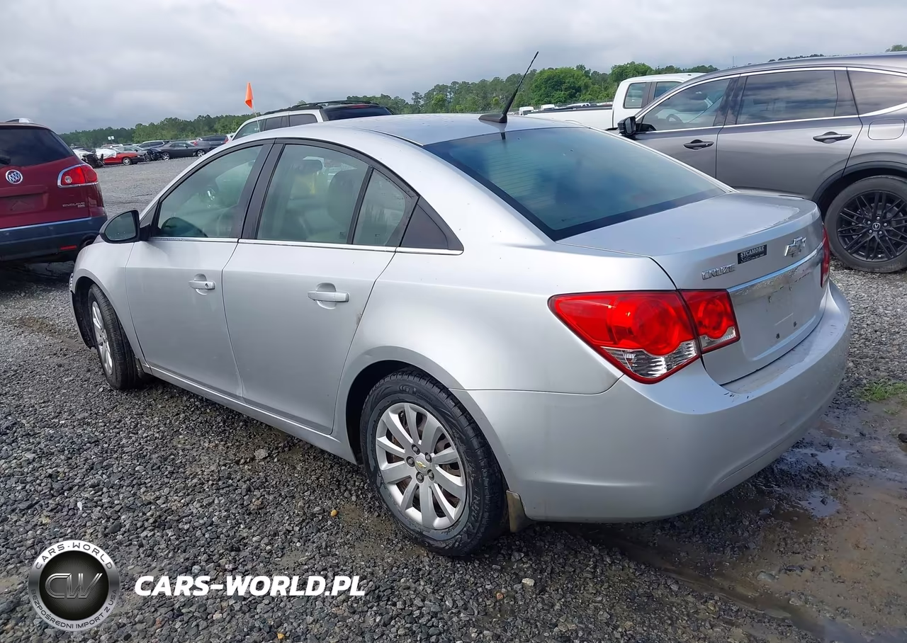 2011 Chevrolet Cruze Ls VIN:1G1PC5SH7B7300918 - 3