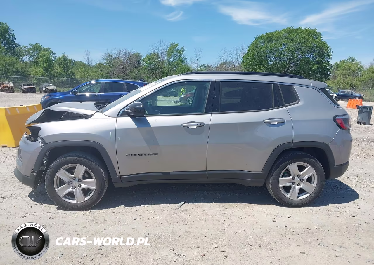 2022 Jeep Compass Latitude 4X4 VIN:3C4NJDBBXNT231491 - 14