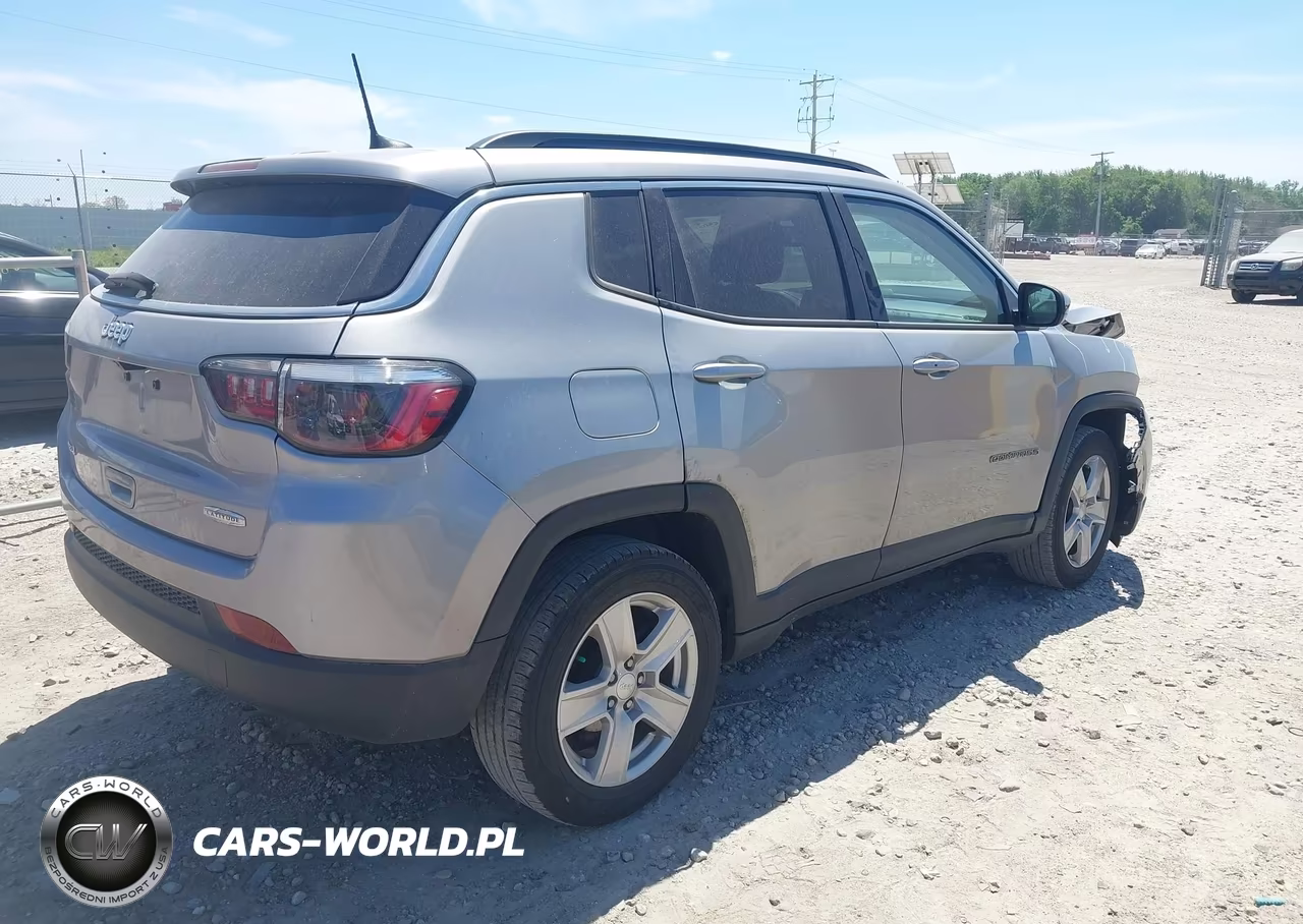 2022 Jeep Compass Latitude 4X4 VIN:3C4NJDBBXNT231491 - 4