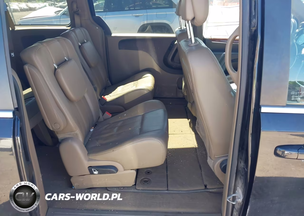 2014 Chrysler Town & Country Touring VIN:2C4RC1BG0ER438884 - 8