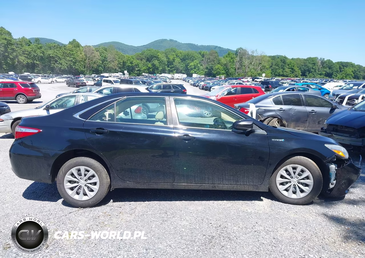 2016 Toyota Camry Hybrid Le VIN:4T1BD1FK2GU185422 - 14
