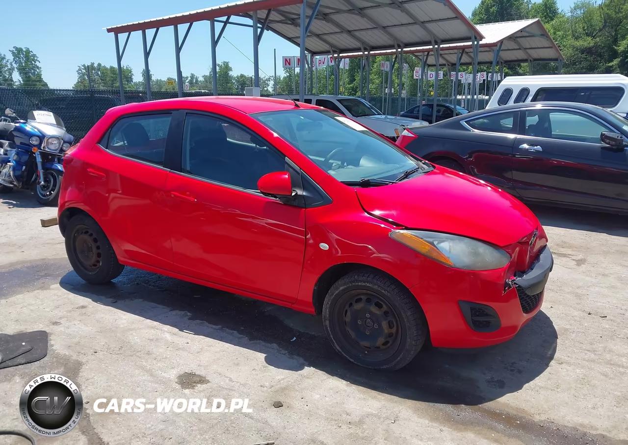 2013 Mazda Mazda2 Sport – zdjęcie 1 z 19