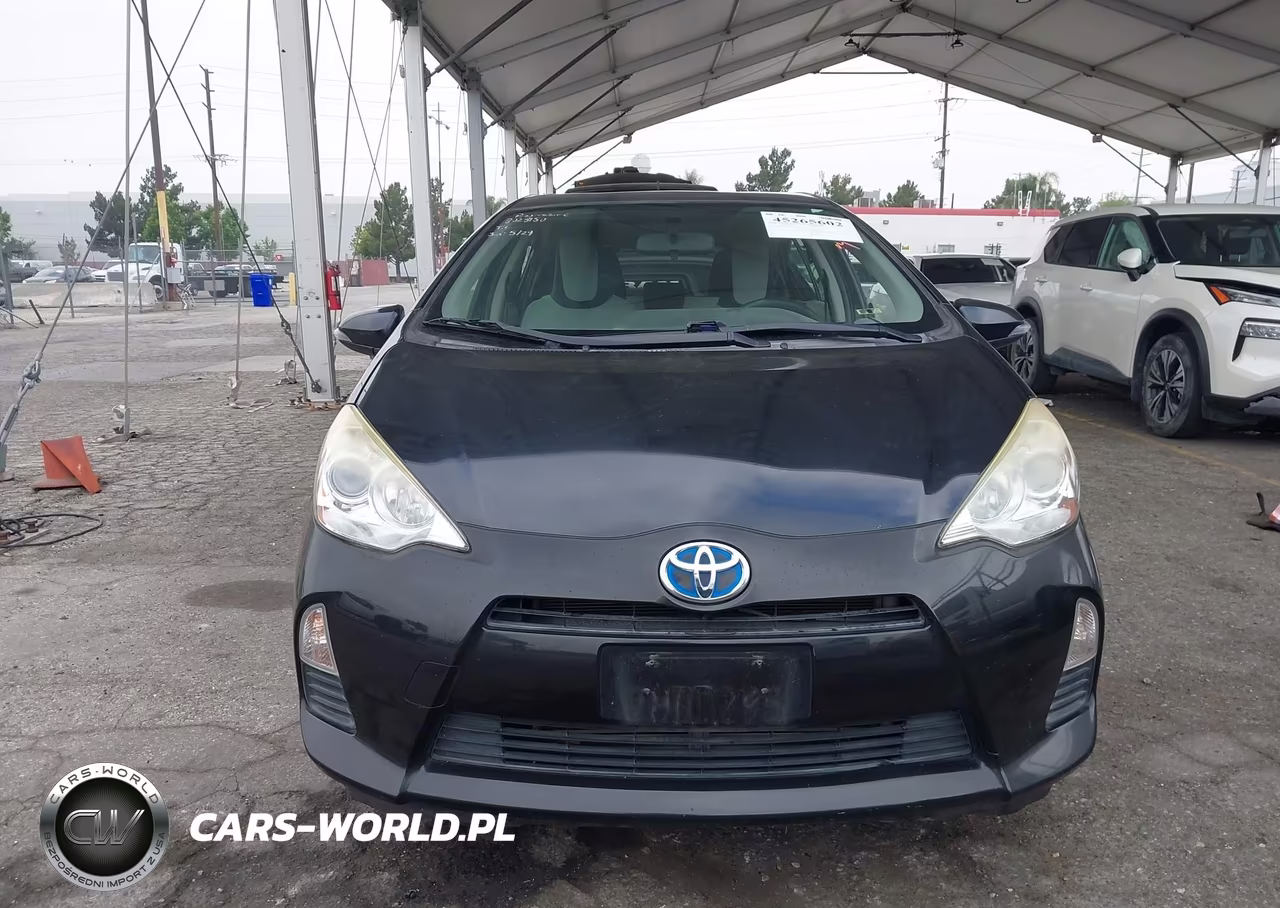 2014 Toyota Prius C One VIN:JTDKDTB34E1082550 - 12