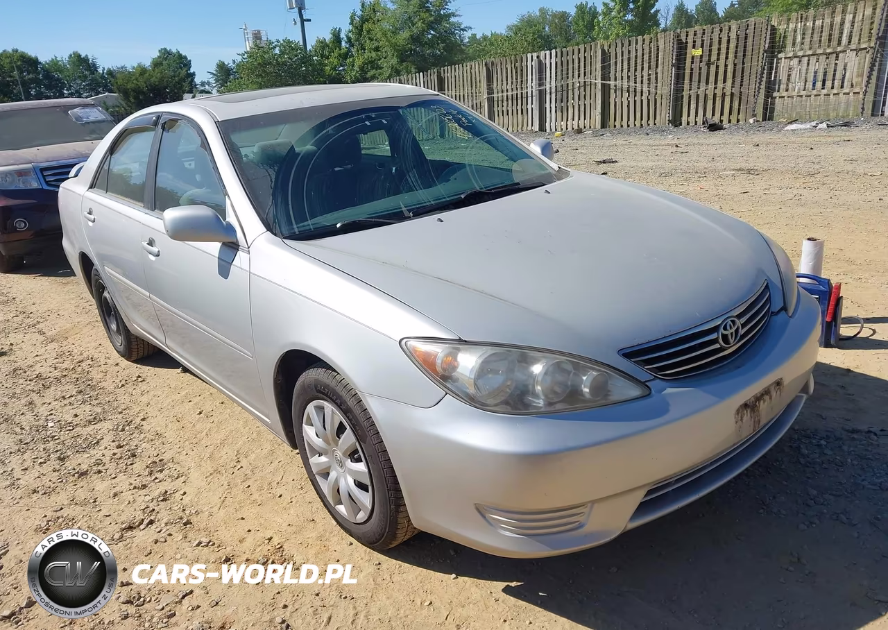 2005 Toyota Camry Le