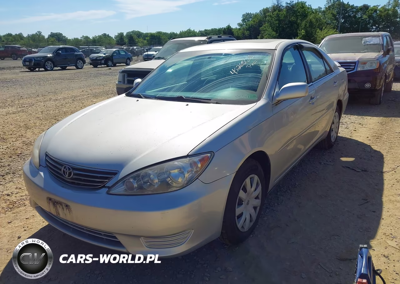 2005 Toyota Camry Le VIN:4T1BE30K05U560951 - 2