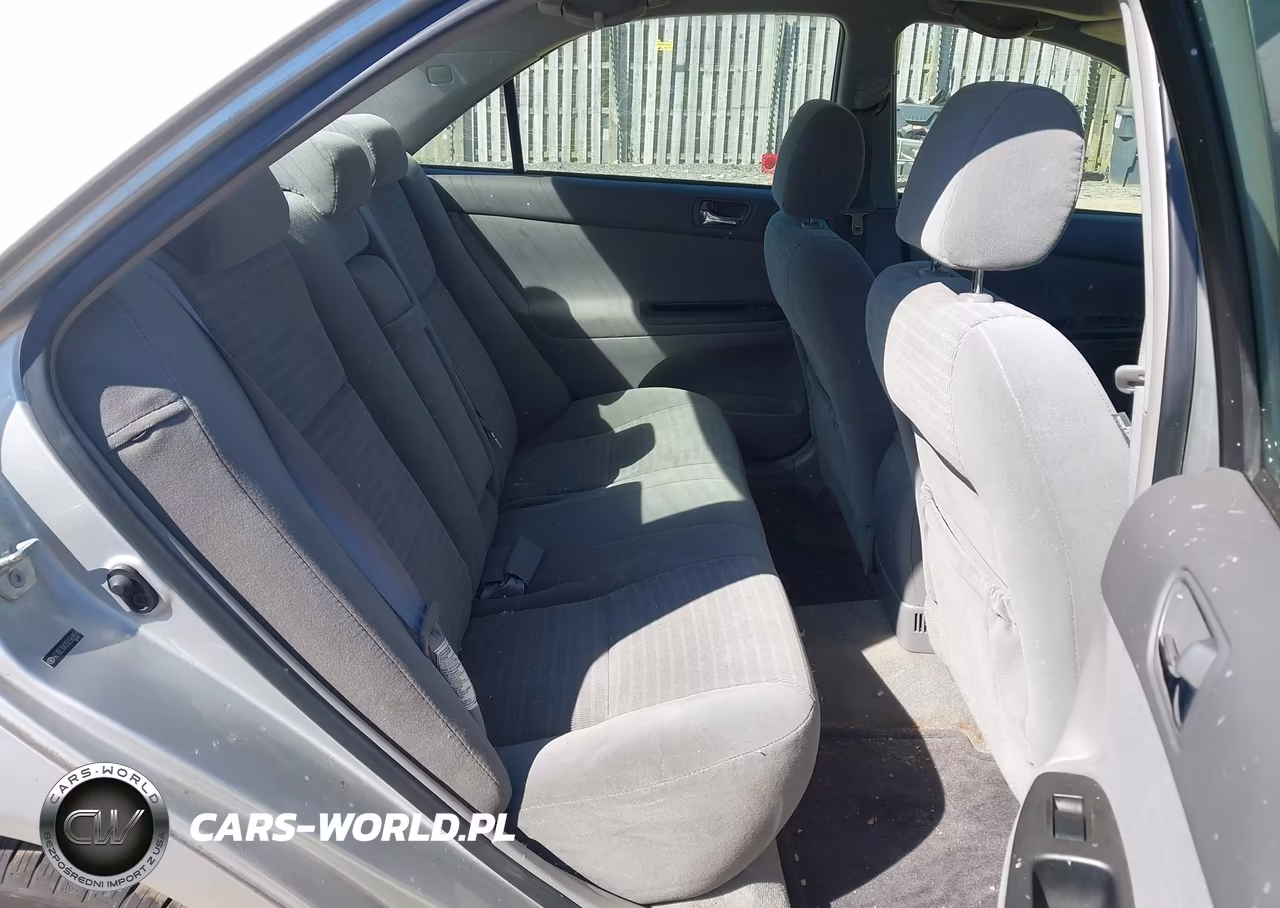 2005 Toyota Camry Le VIN:4T1BE30K05U560951 - 8