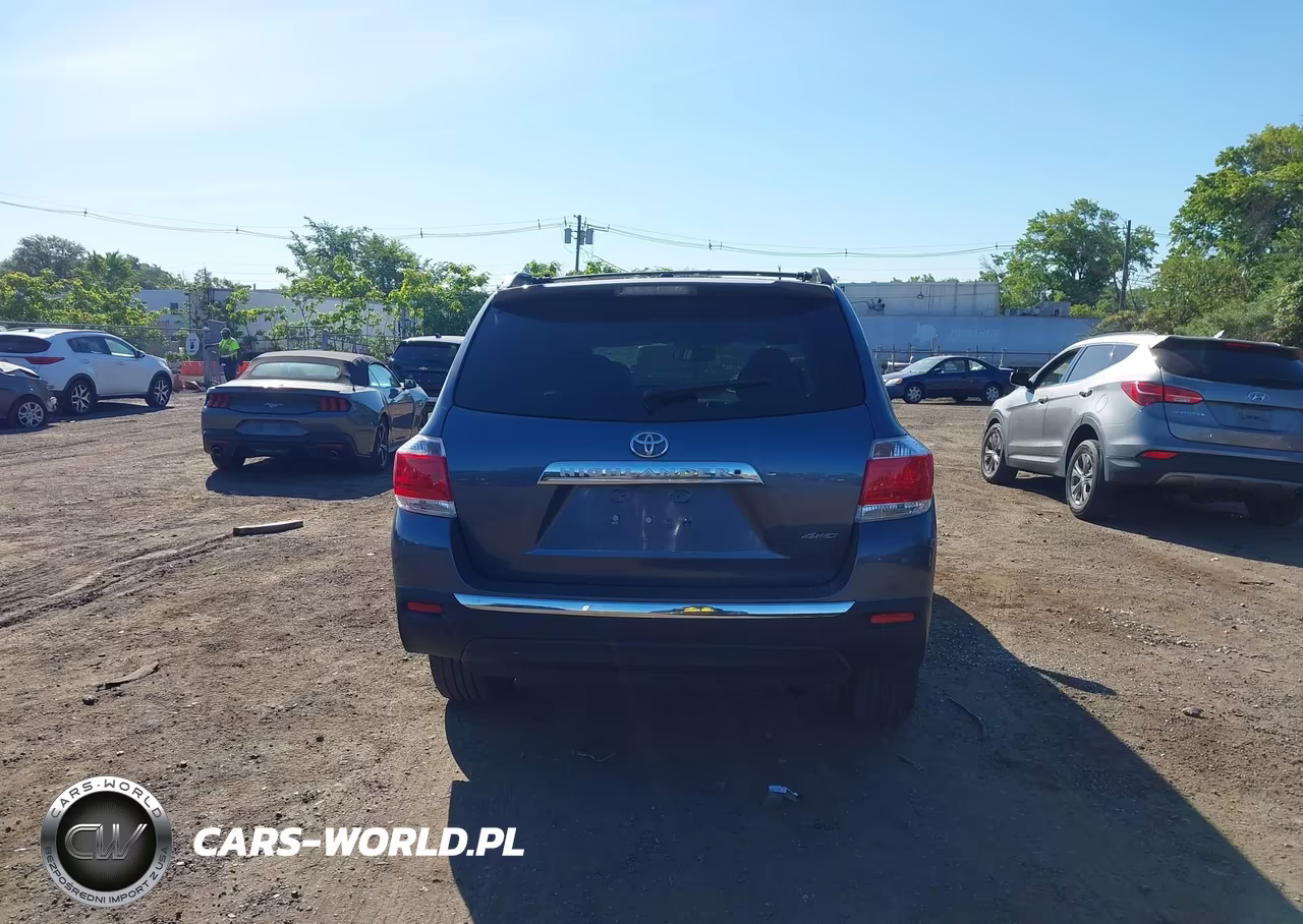 2011 Toyota Highlander Limited V6 VIN:5TDDK3EHXBS046351 - 16