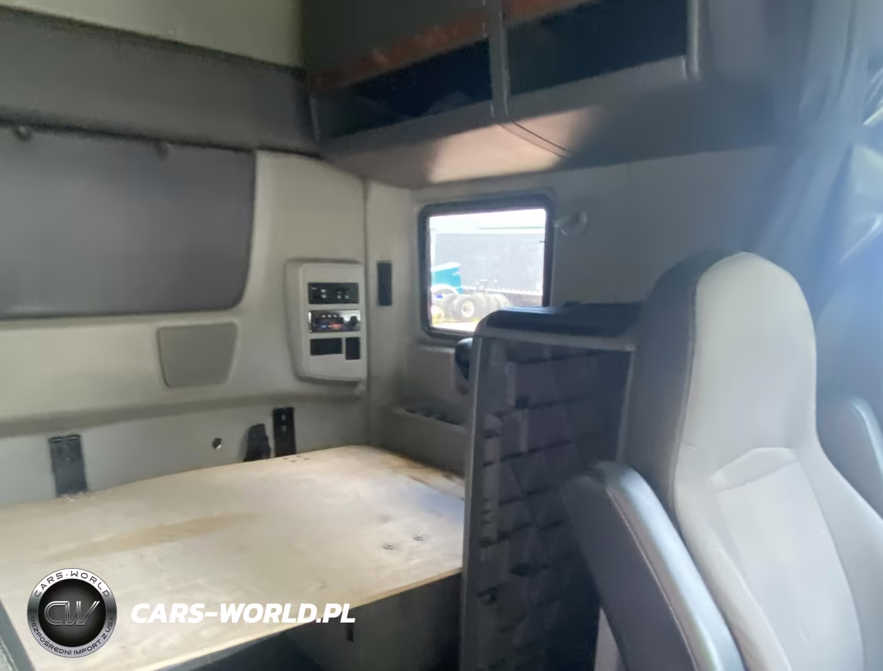 2019 International Lt VIN:3HSDZTZR1KN043712 - 7