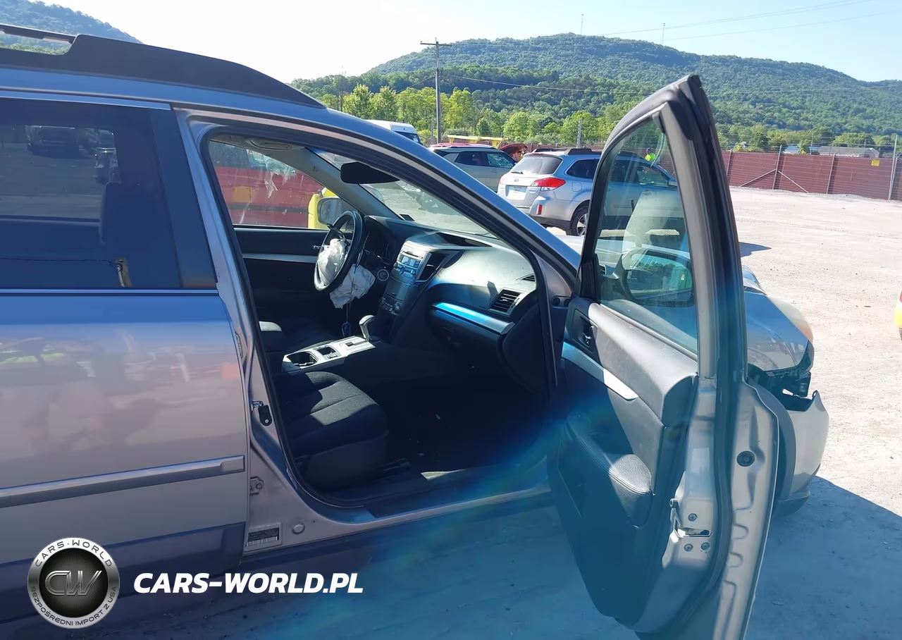 2011 Subaru Outback 2.5I Premium VIN:4S4BRBGC7B3421964 - 5