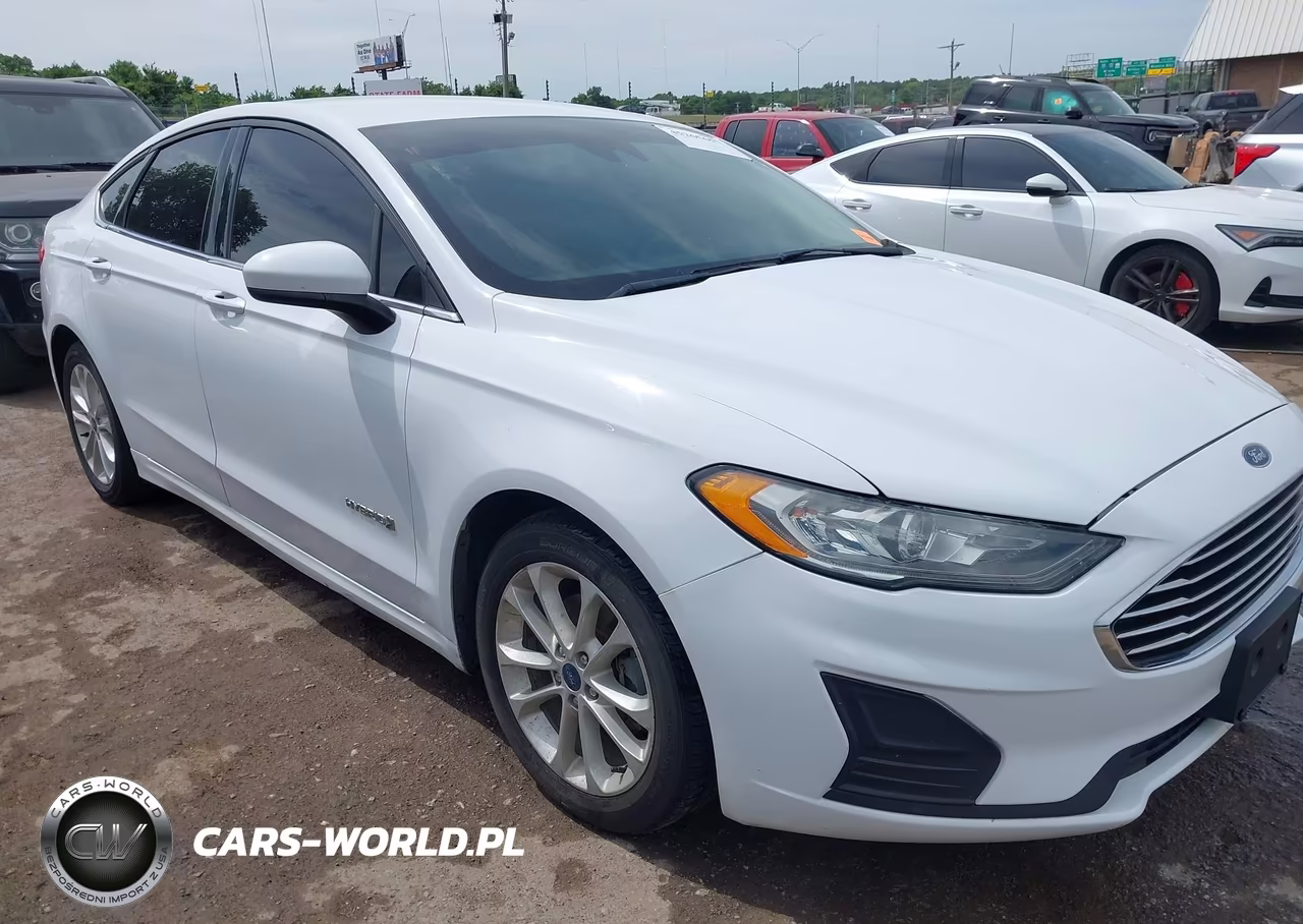2019 Ford Fusion Hybrid Se – zdjęcie 1 z 18