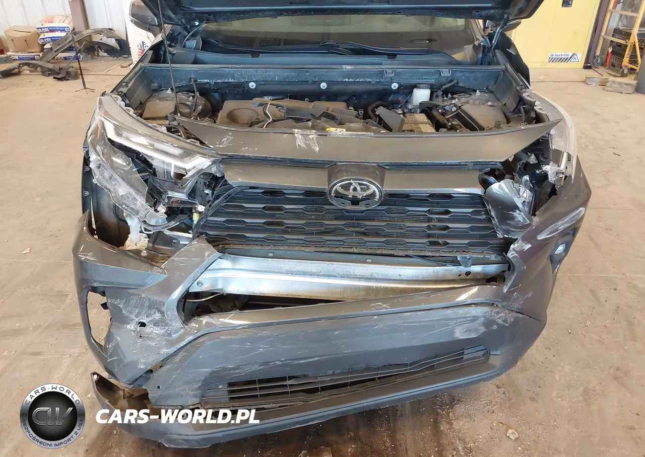 2023 Toyota Rav4 Xle Premium VIN:2T3A1RFV6PW337612 - 10