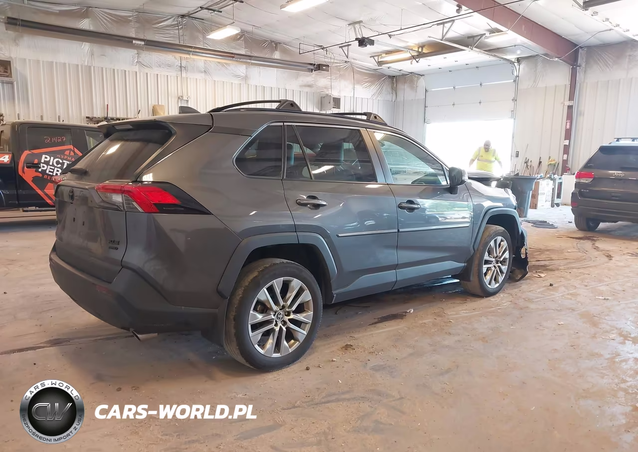 2023 Toyota Rav4 Xle Premium VIN:2T3A1RFV6PW337612 - 4