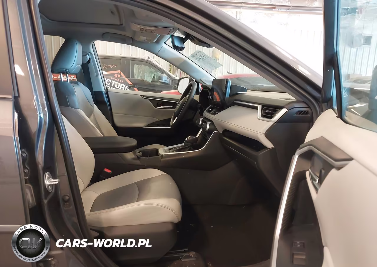 2023 Toyota Rav4 Xle Premium VIN:2T3A1RFV6PW337612 - 5