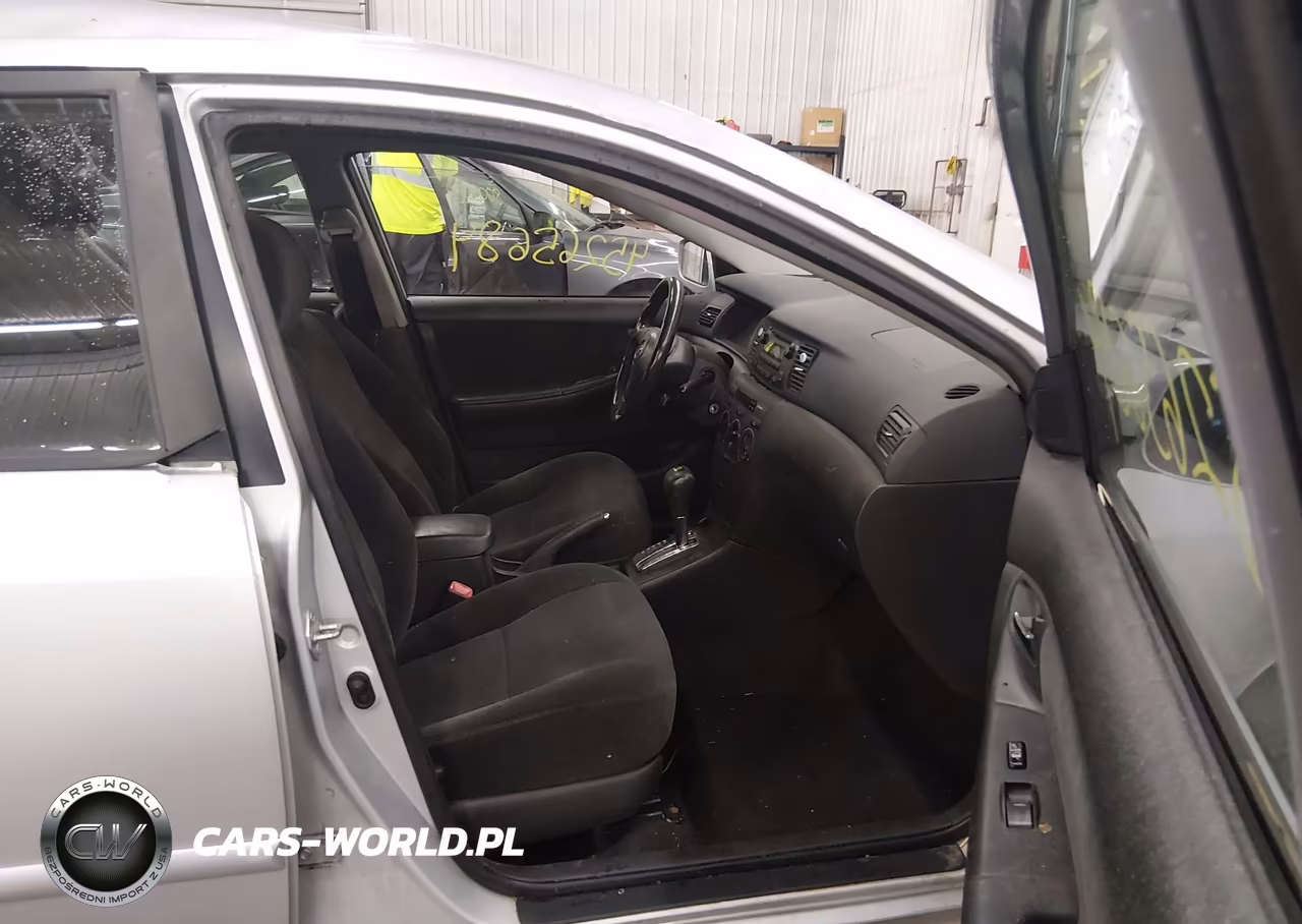 2007 Toyota Corolla S VIN:1NXBR32E07Z775924 - 5