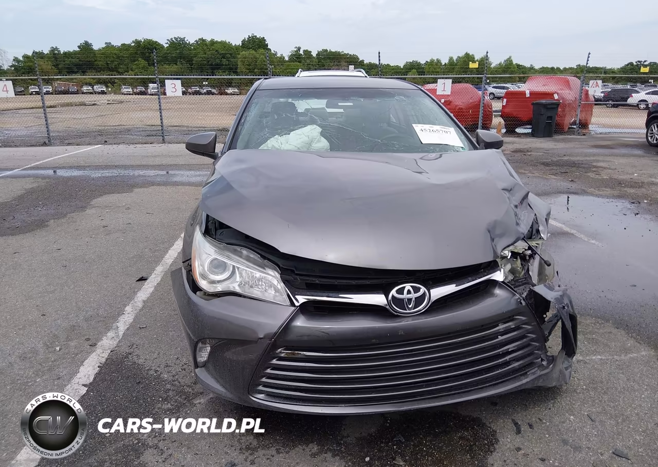 2016 Toyota Camry Le VIN:4T4BF1FK4GR541823 - 12