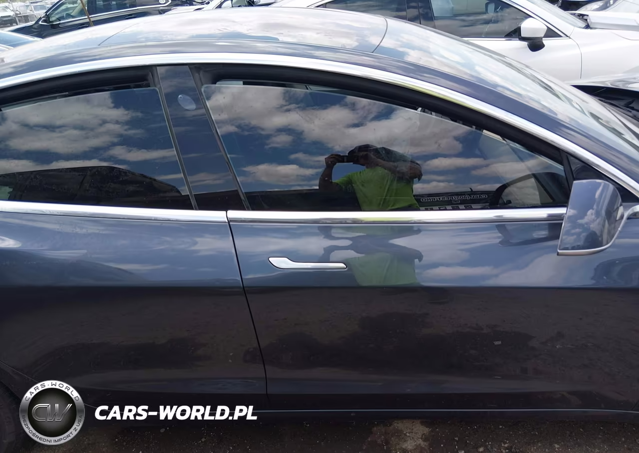 2018 Tesla Model 3 Long Range-Performance VIN:5YJ3E1EB0JF114422 - 12
