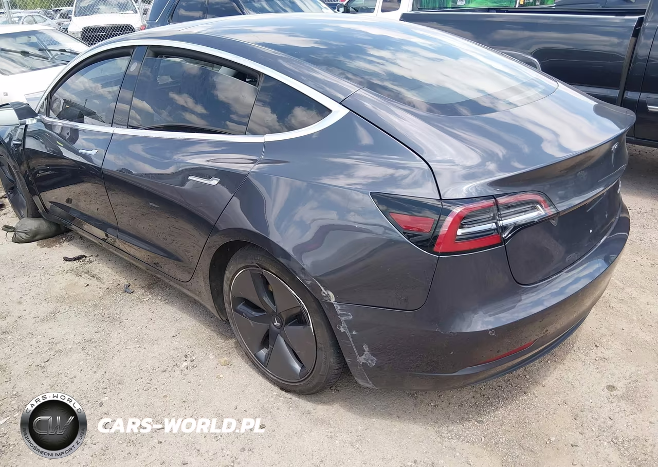 2018 Tesla Model 3 Long Range-Performance VIN:5YJ3E1EB0JF114422 - 3