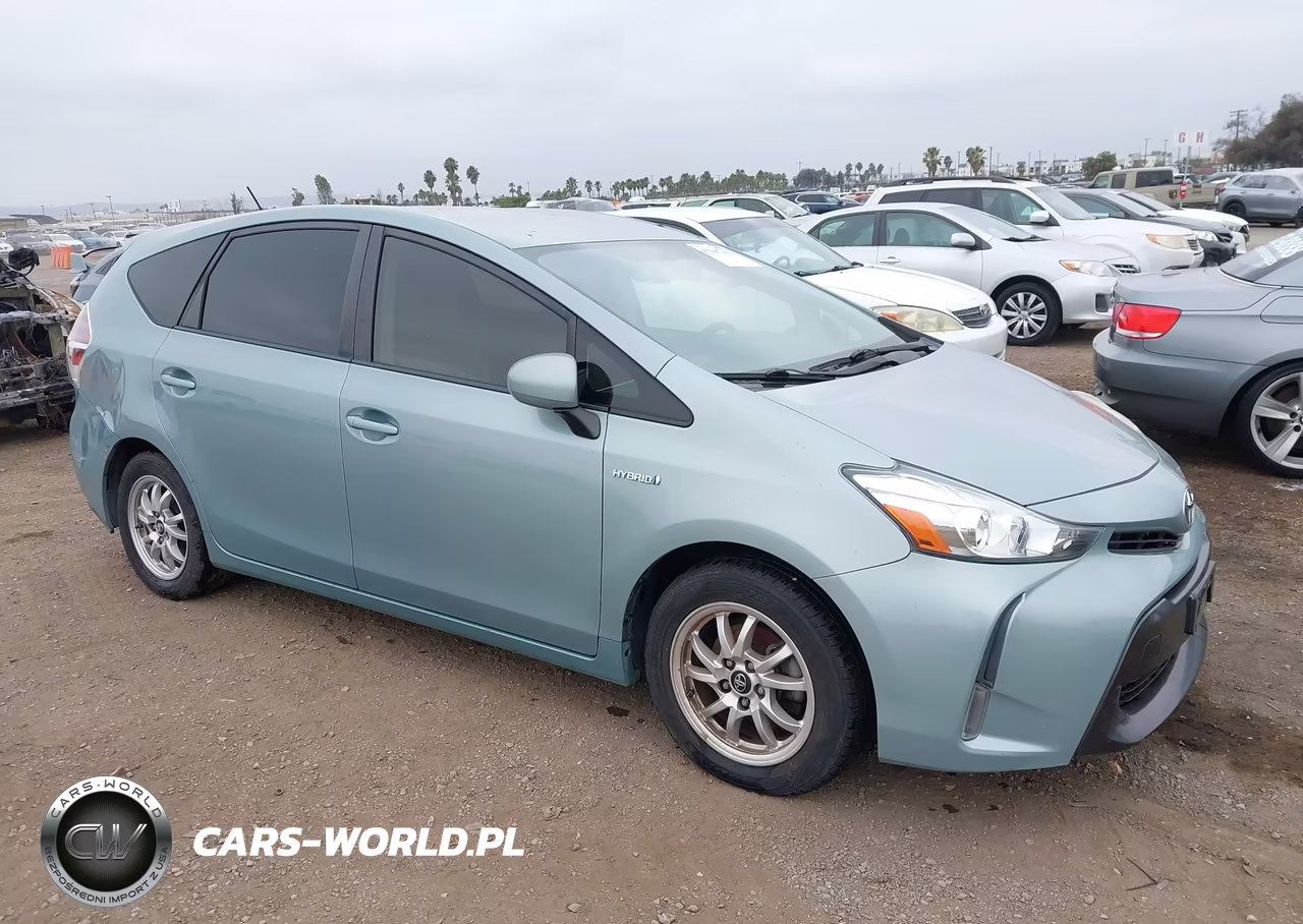 2015 Toyota Prius V Three – zdjęcie 1 z 16