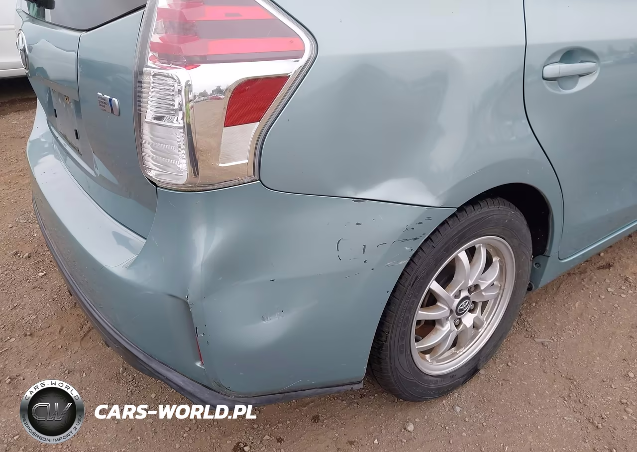 2015 Toyota Prius V Three VIN:JTDZN3EU0FJ030124 - 6
