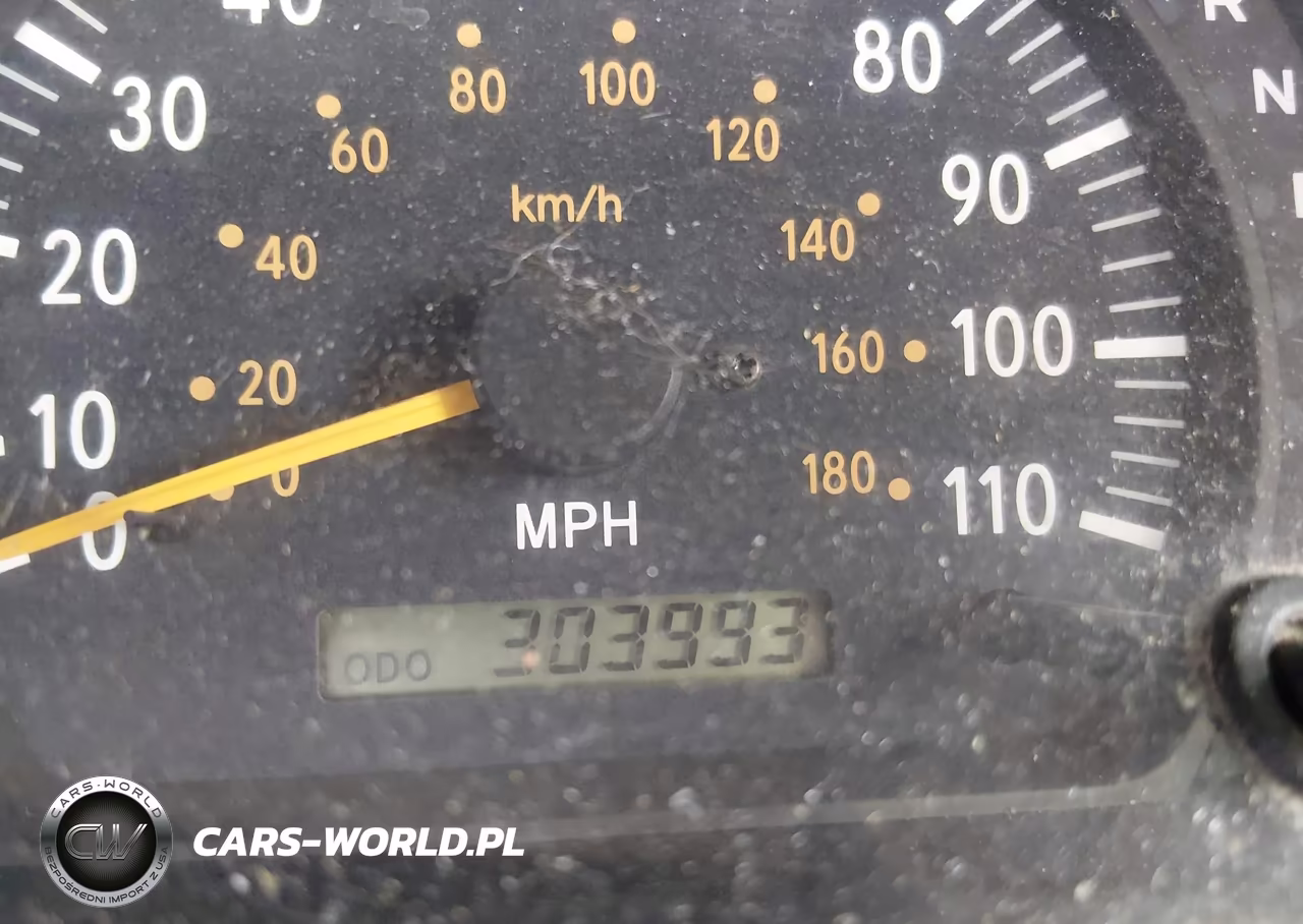 2000 Toyota Tundra Sr5 V8 VIN:5TBRT3419YS039125 - 16