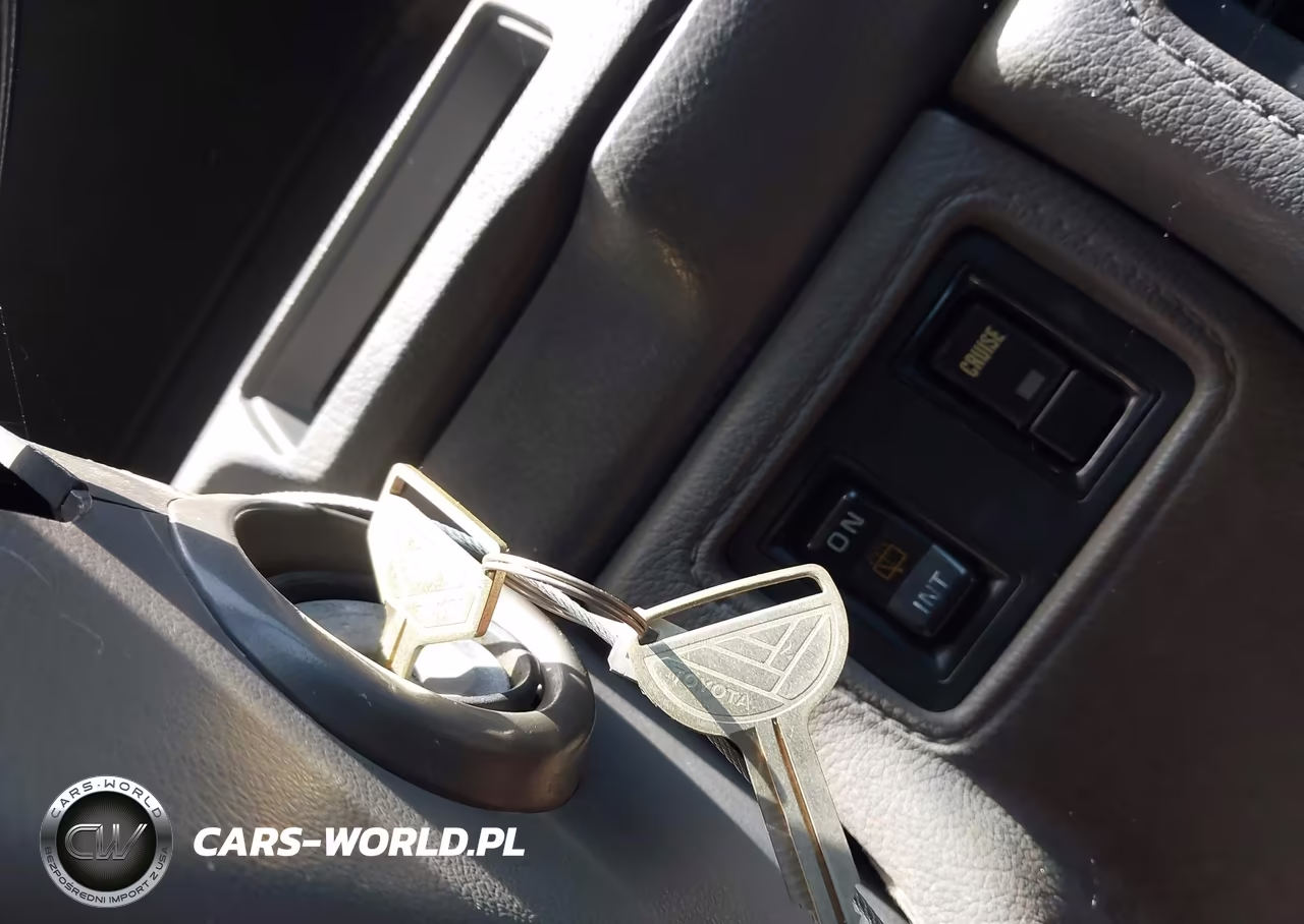 1987 Toyota Camry Dlx VIN:JT2SV21W6H0054013 - 11