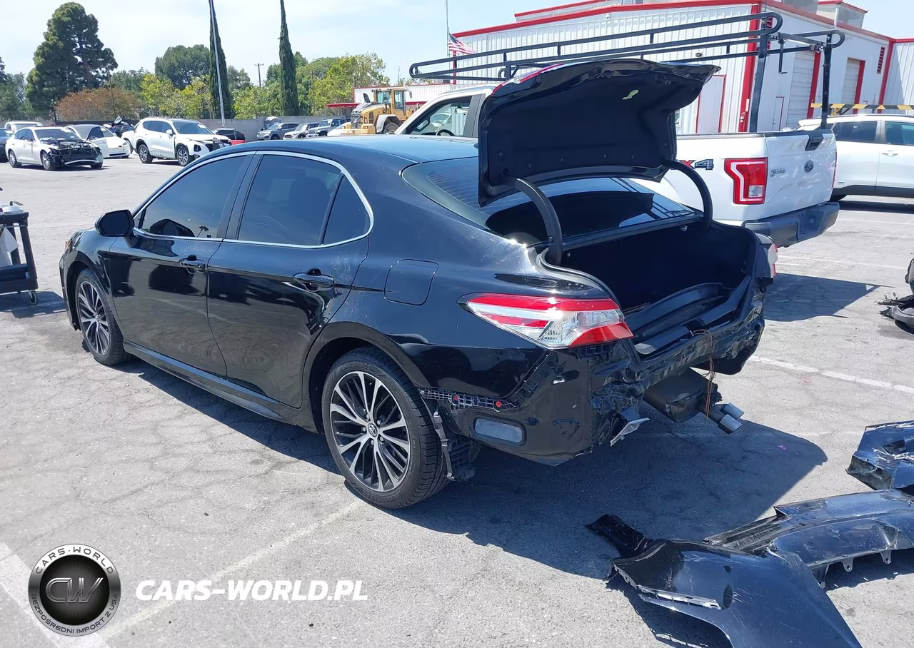 2020 Toyota Camry Se VIN:4T1G11AK4LU875754 - 3