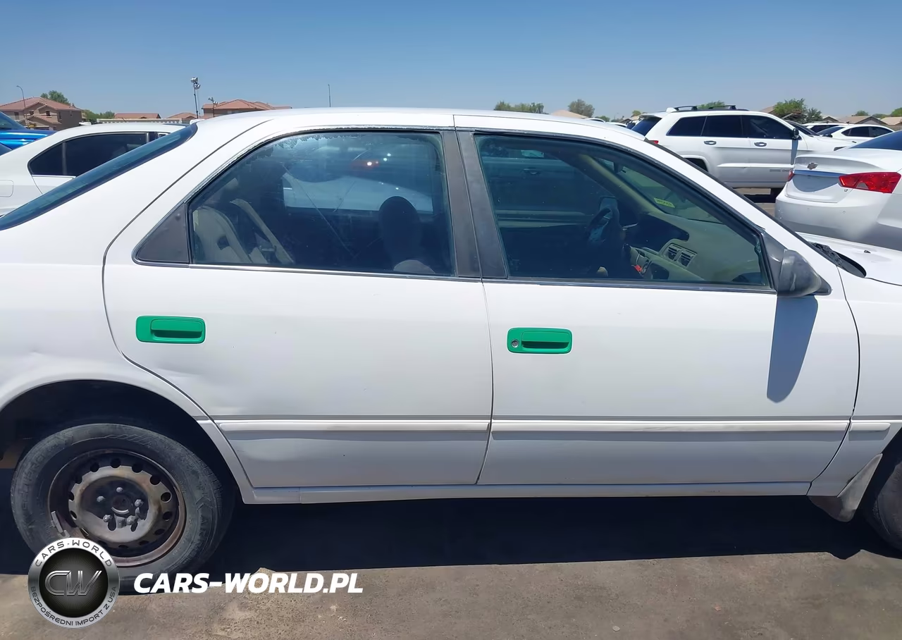 1999 Toyota Camry Le VIN:JT2BG28K5X0276263 - 13