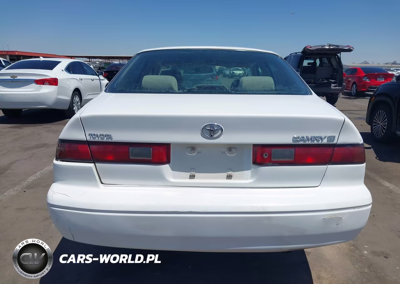 1999 Toyota Camry Le VIN:JT2BG28K5X0276263 - 16