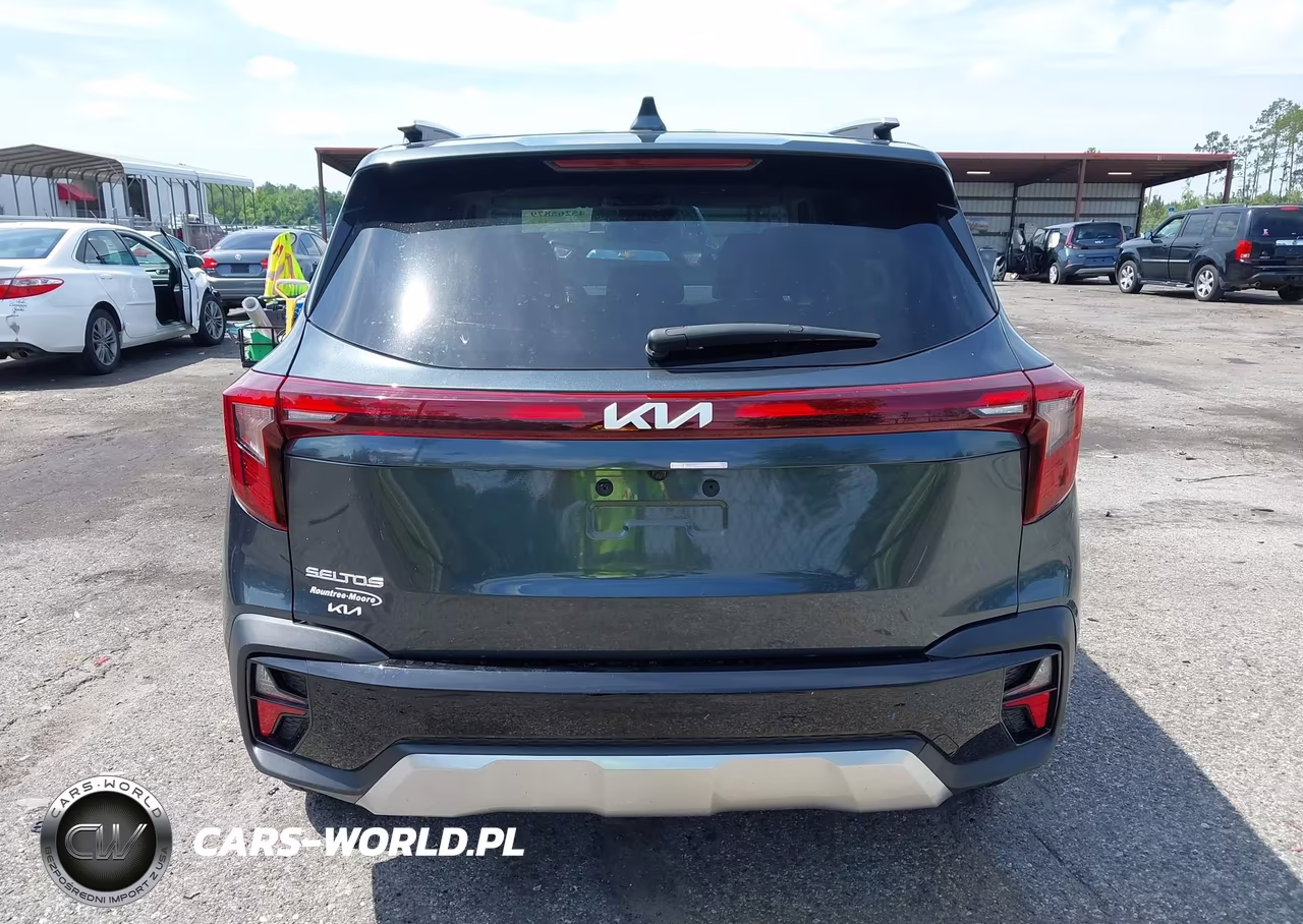 2025 Kia Seltos S VIN:KNDEU2AA8S7735624 - 16