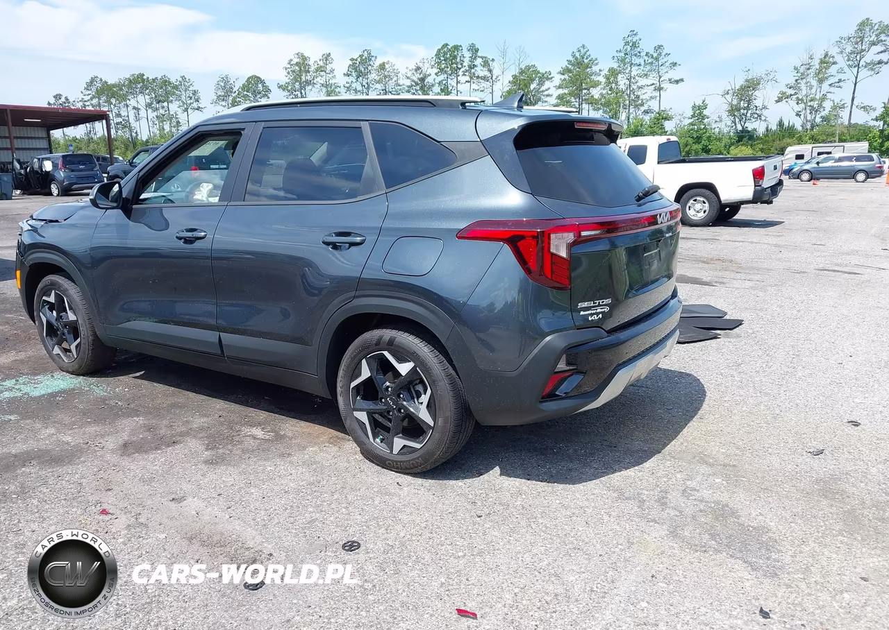 2025 Kia Seltos S VIN:KNDEU2AA8S7735624 - 3