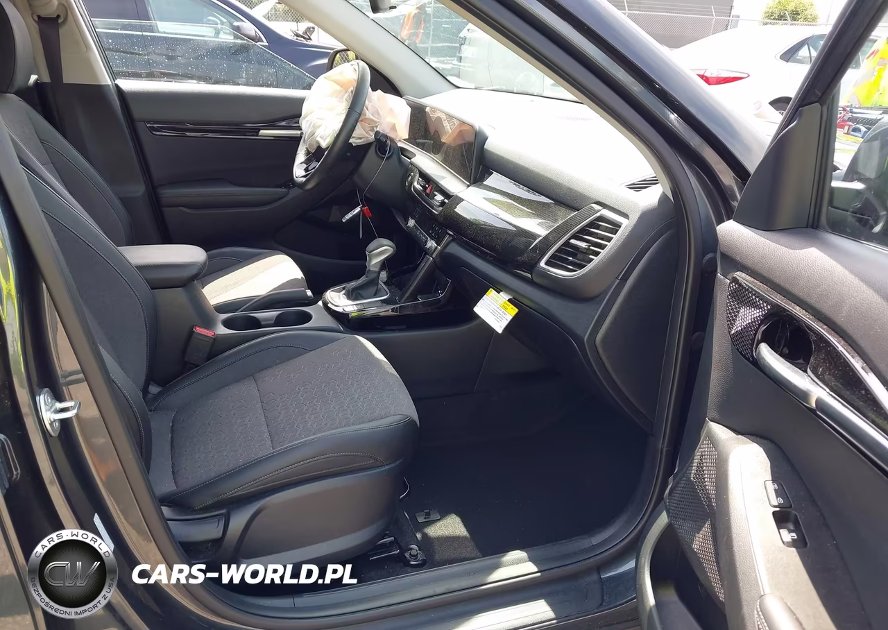 2025 Kia Seltos S VIN:KNDEU2AA8S7735624 - 5