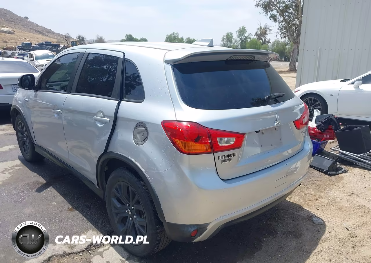 2017 Mitsubishi Outlander Sport 2.0 Le VIN:JA4AP3AU2HZ035000 - 3