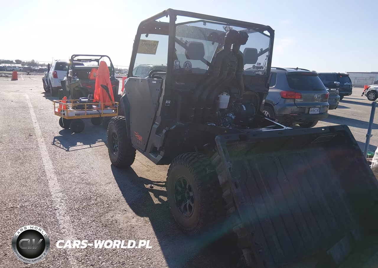 2021 Can-Am Defender X Mr Hd10 VIN:3JBUWAX44MK002009 - 3