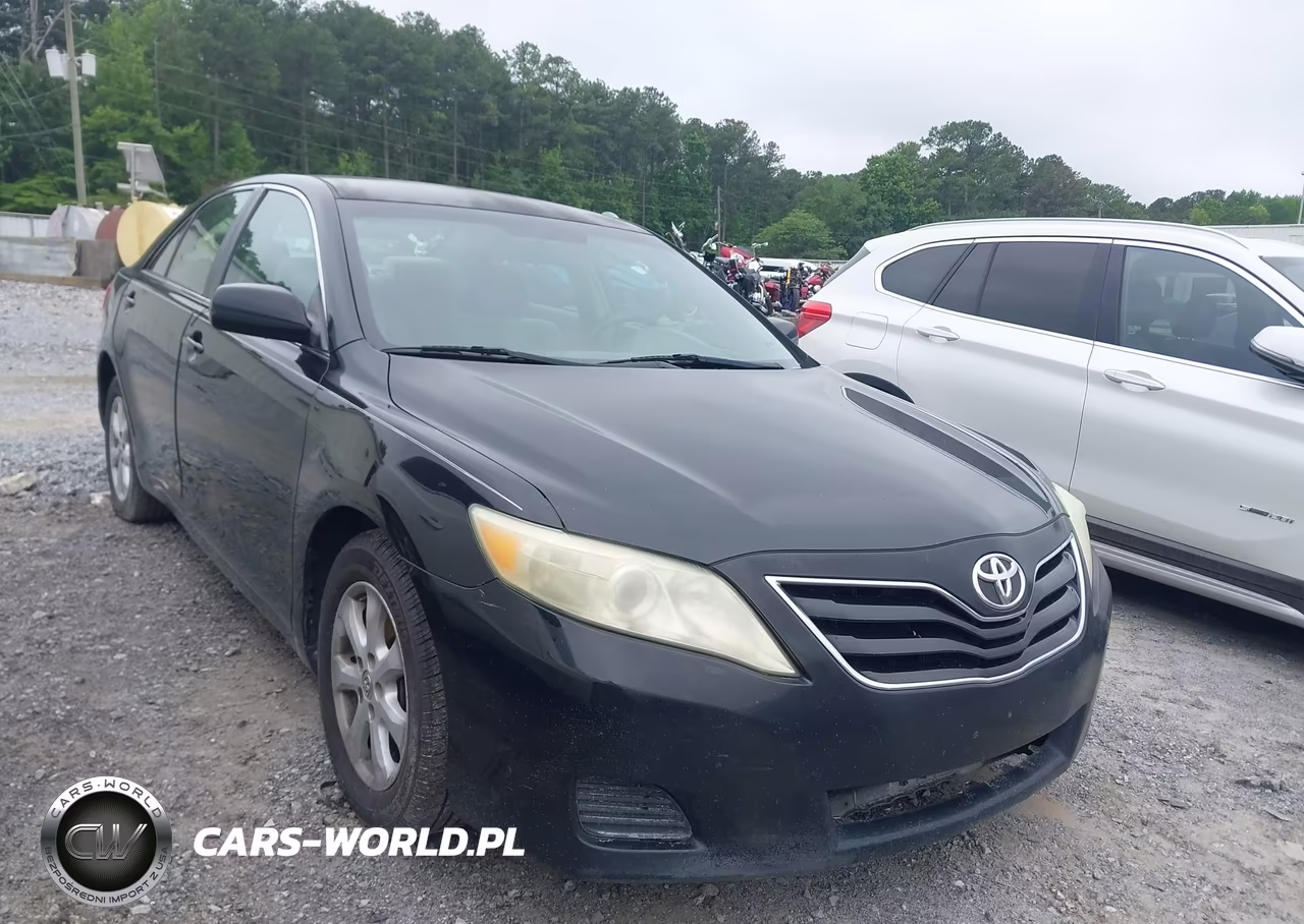 2011 Toyota Camry Le – zdjęcie 1 z 11