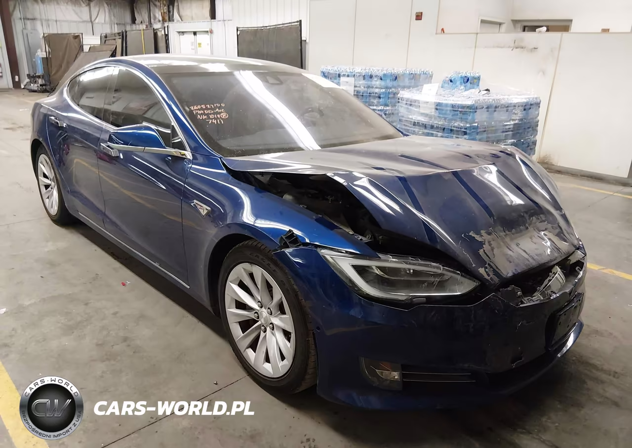 2016 Tesla Model S – zdjęcie 1 z 15