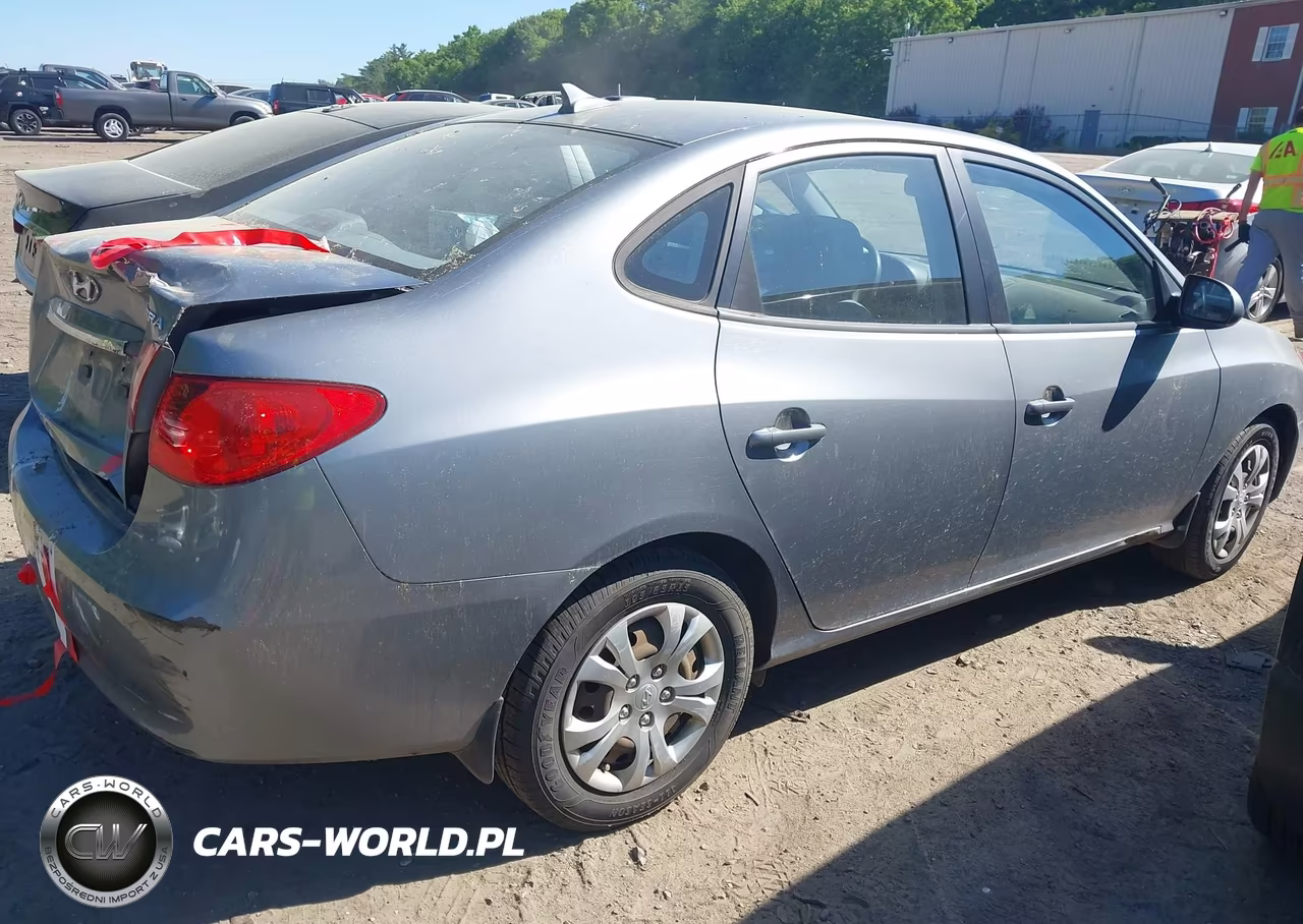 2010 Hyundai Elantra Gls VIN:KMHDU4AD2AU153354 - 4