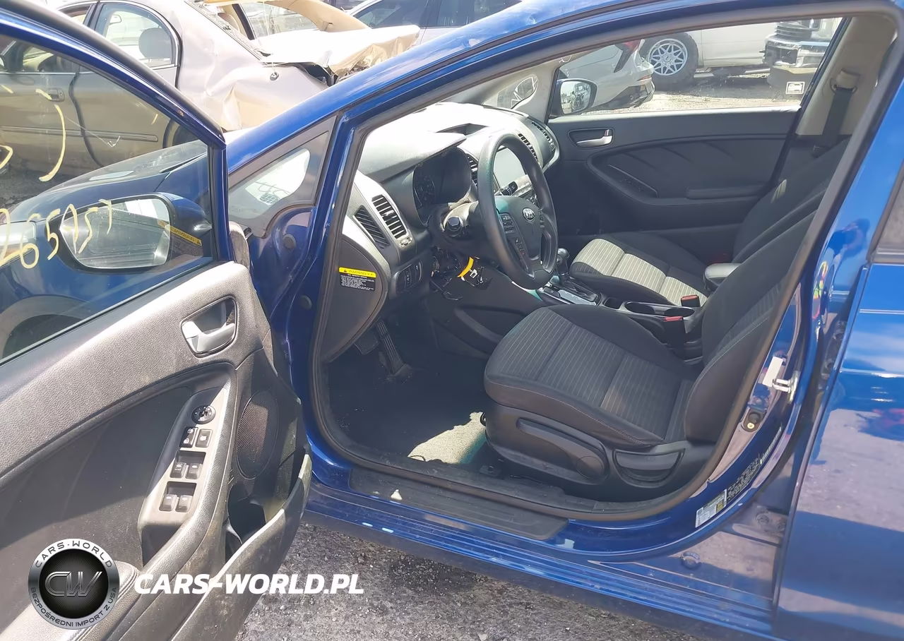 2018 Kia Forte Lx VIN:3KPFL4A72JE203131 - 14