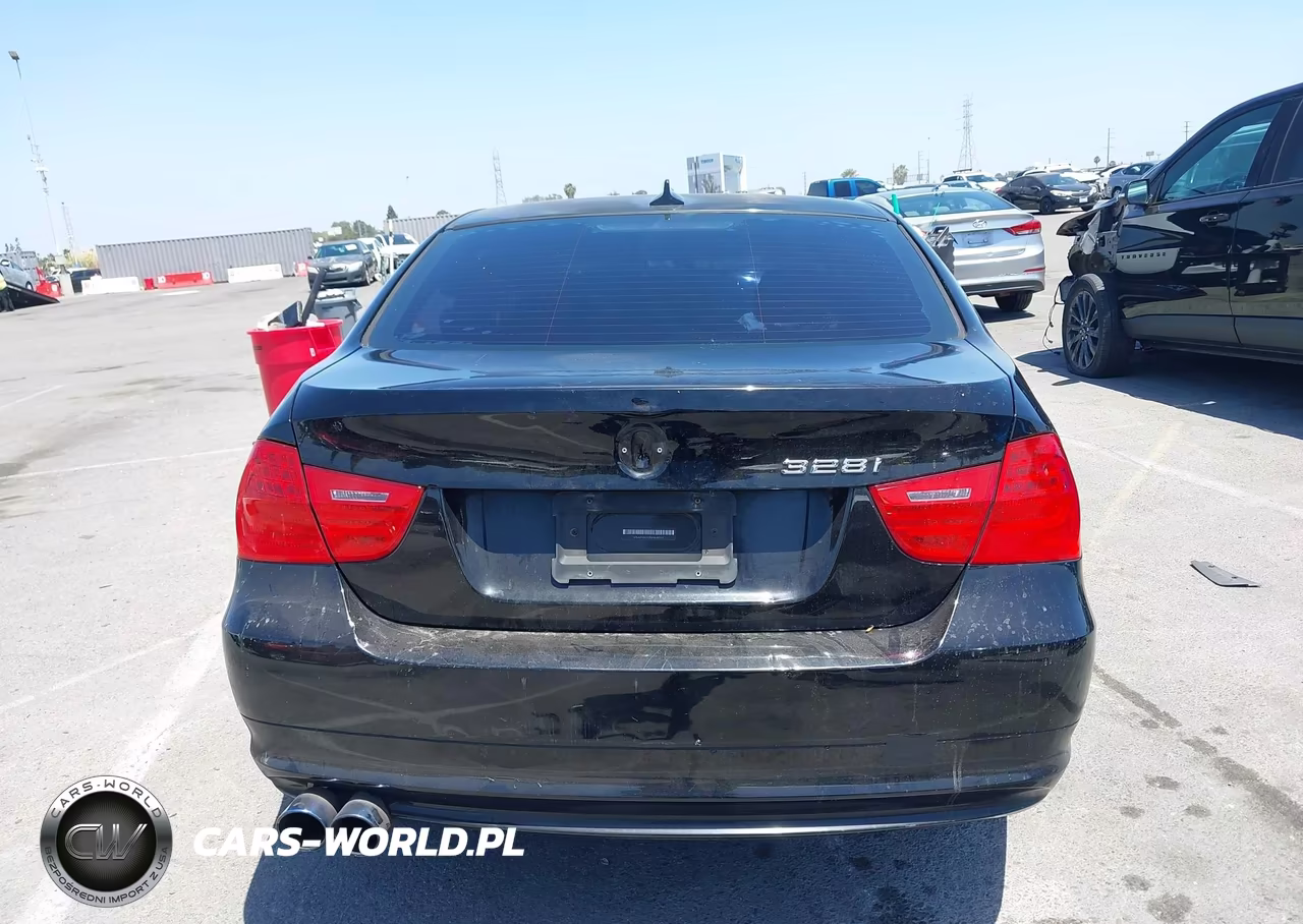 2011 BMW 328I VIN:WBAPH5G59BNM81133 - 16