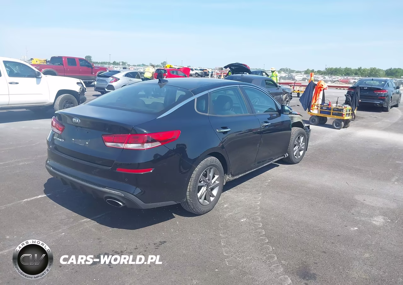 2019 Kia Optima Lx VIN:5XXGT4L3XKG338090 - 4