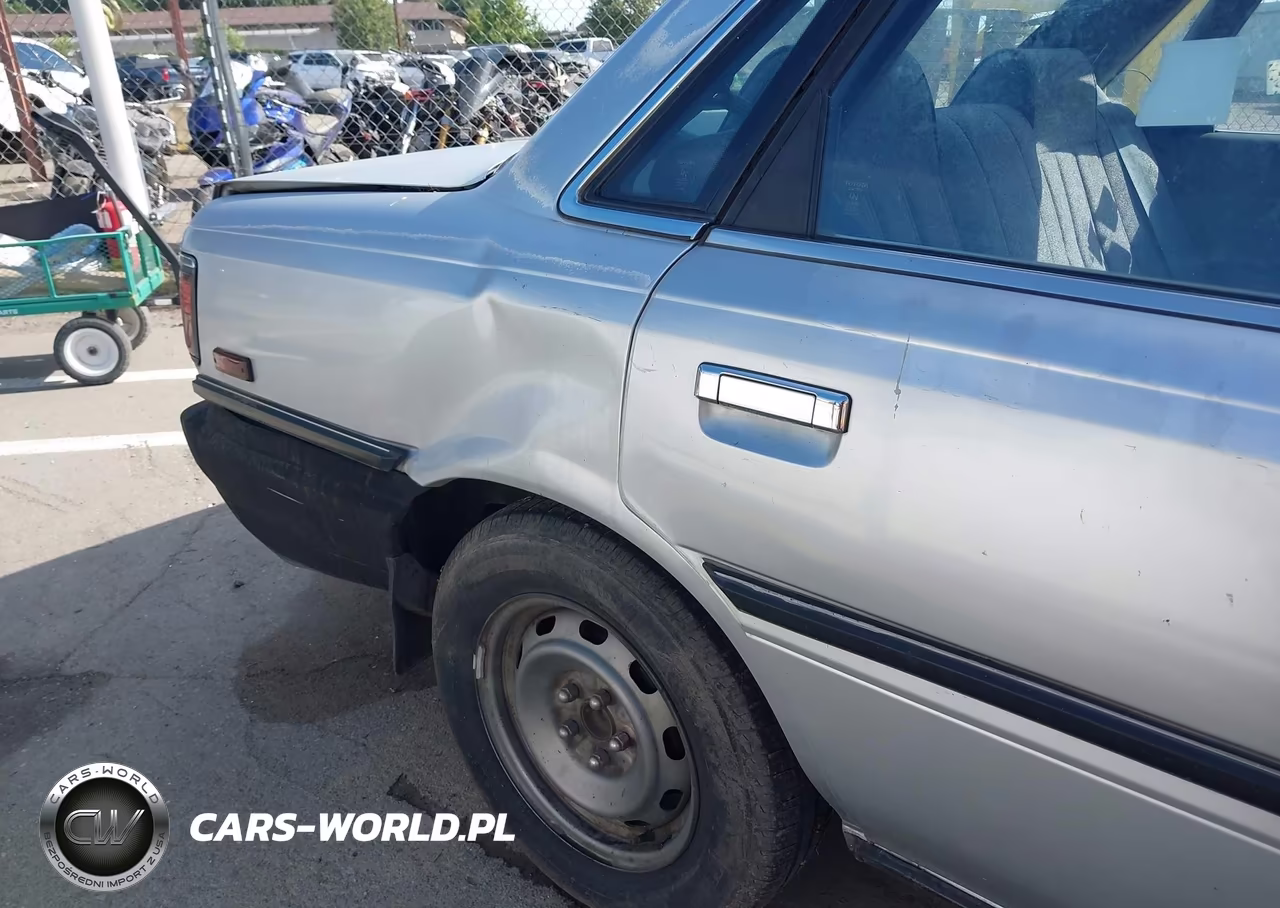 1989 Toyota Camry Dlx VIN:4T1SV21E0KU083761 - 6