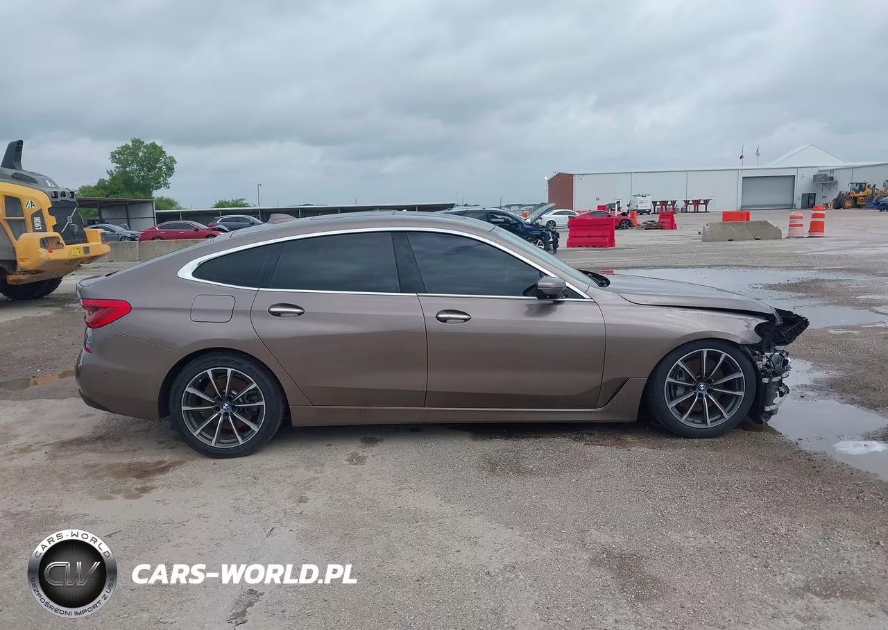 2018 BMW 640I Gran Turismo xDrive VIN:WBAJV6C59JBC99557 - 13
