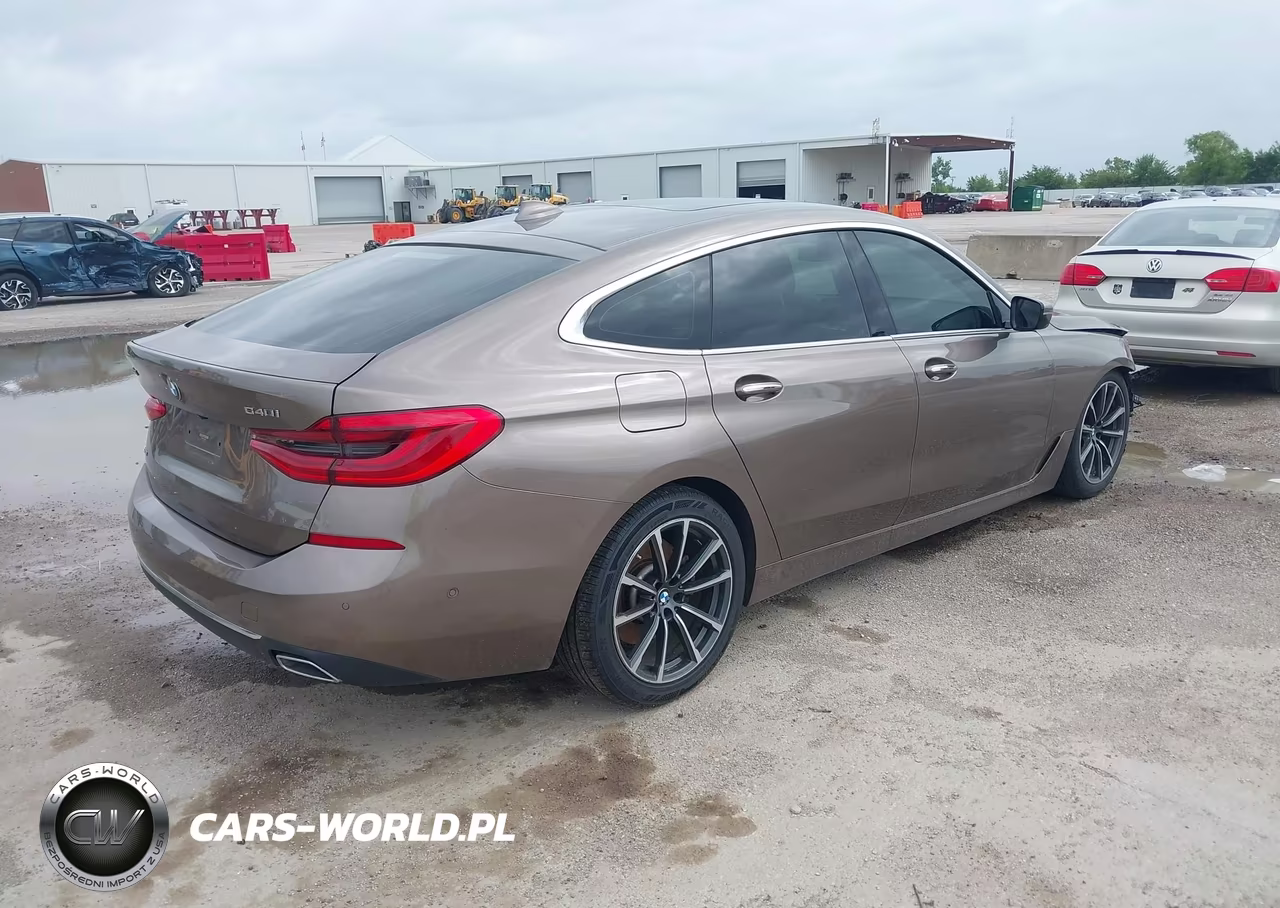 2018 BMW 640I Gran Turismo xDrive VIN:WBAJV6C59JBC99557 - 4