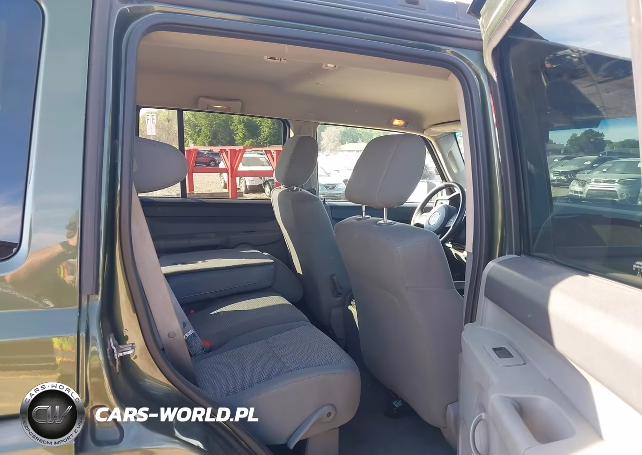 2007 Jeep Commander Sport VIN:1J8HG48K57C690325 - 8