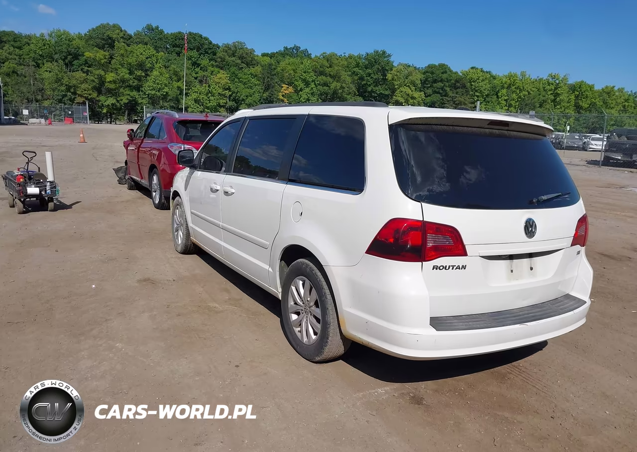 2012 Volkswagen Routan Se VIN:2C4RVABG1CR217673 - 3