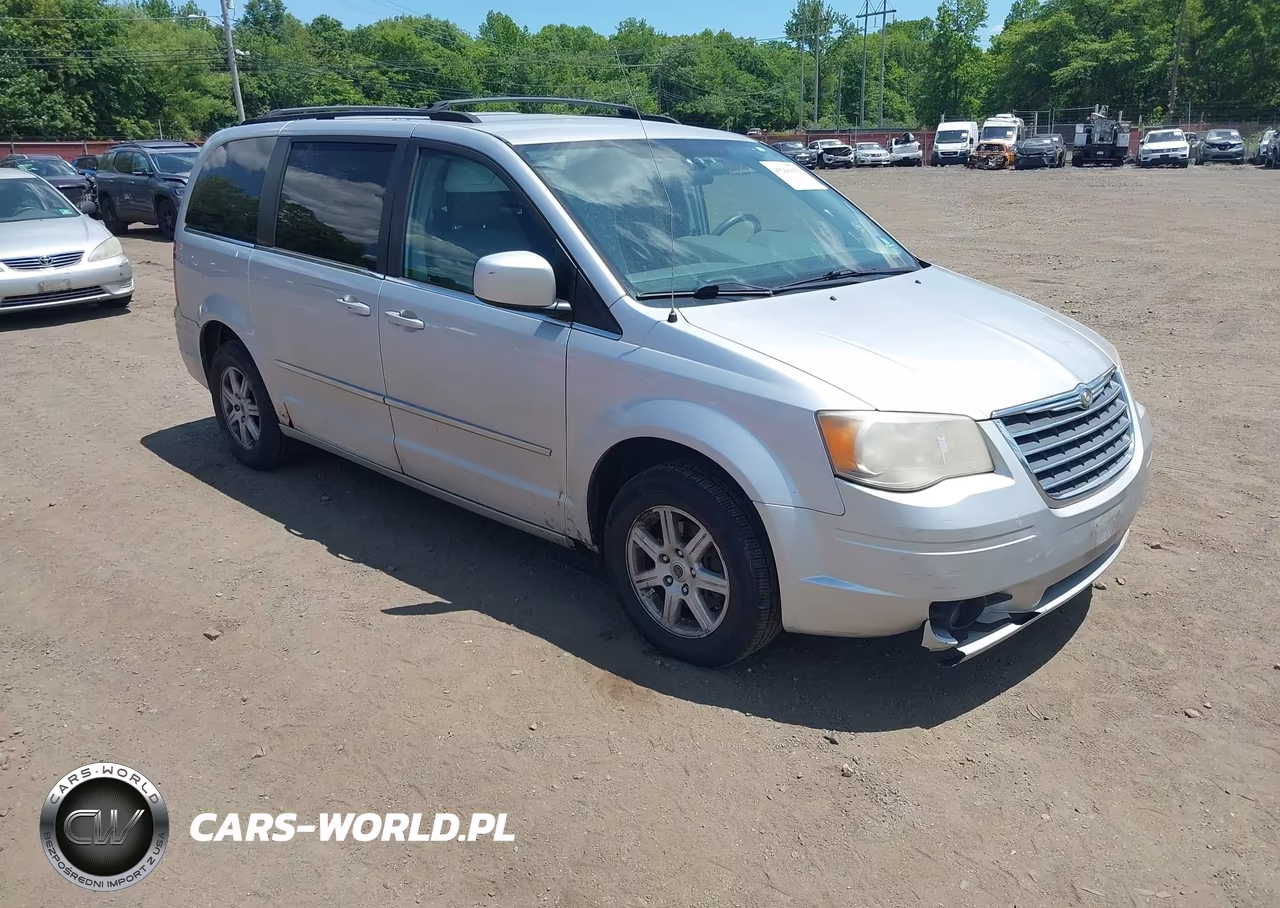 2010 Chrysler Town & Country Touring