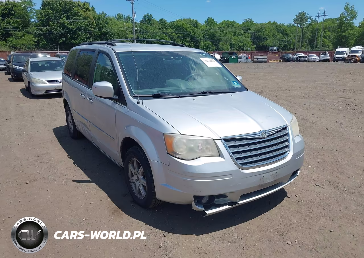2010 Chrysler Town & Country Touring VIN:2A4RR5D18AR451143 - 12