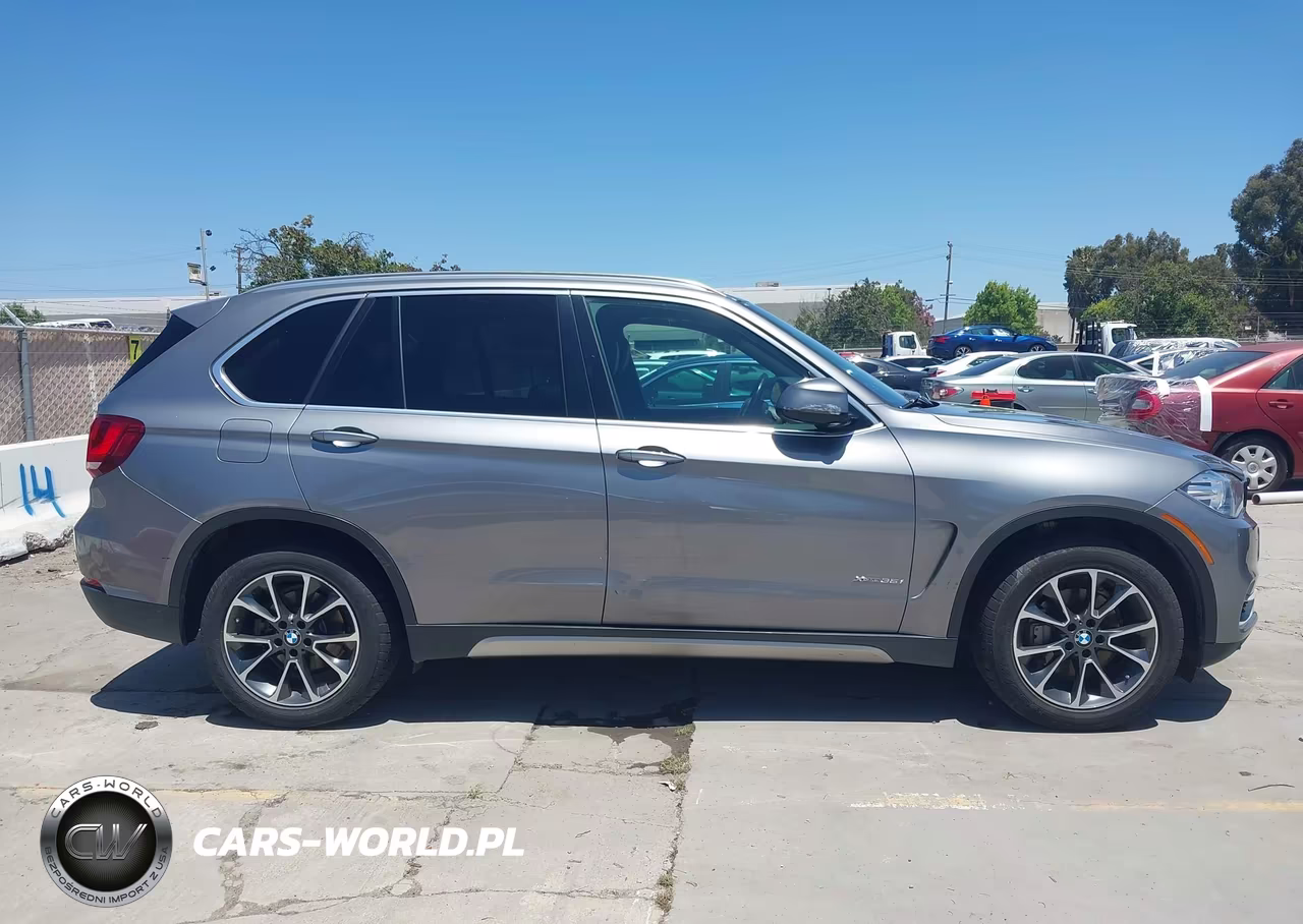 2017 BMW X5 xDrive35I VIN:5UXKR0C33H0X77318 - 13